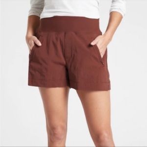 Athleta Trekkie North Short